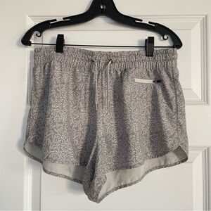 Vuori Gray Floral Patterned Women's Athletic Shorts Large